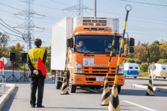 20251121sbs1 345x230 - SBSHD／33名が出場し、安全運転の技術競う「第8回ドラコン」開催