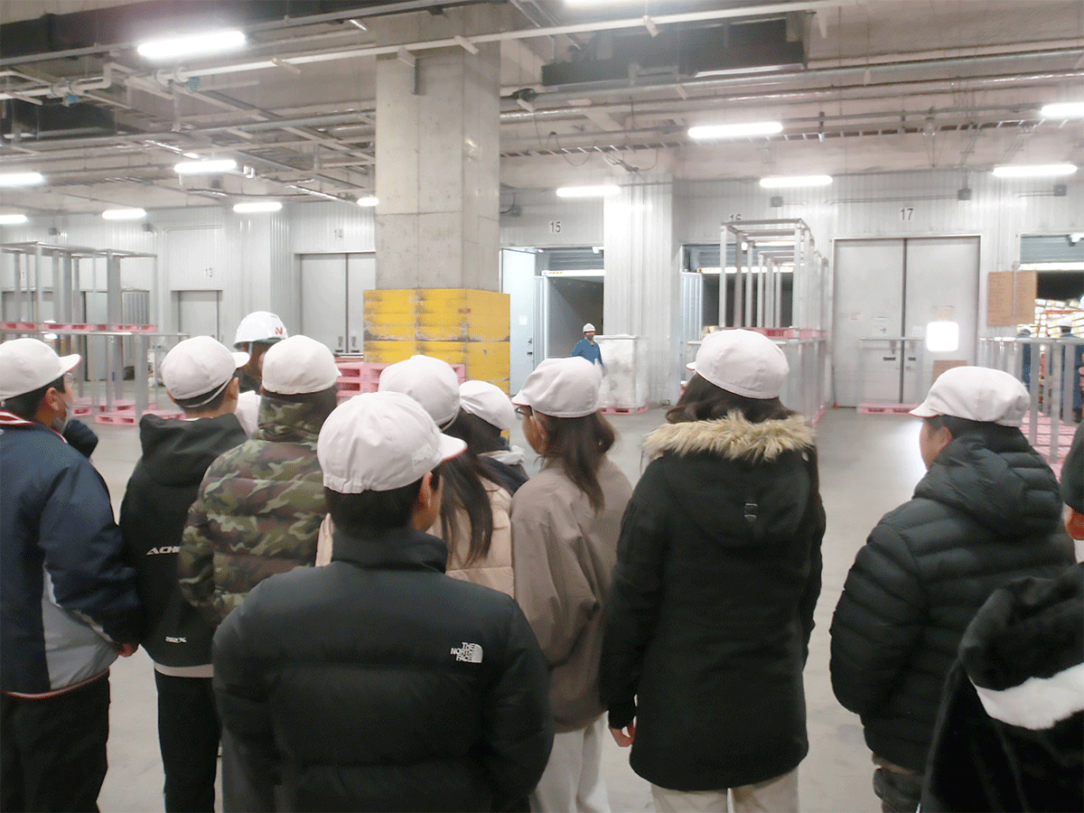 ニチレイロジグループ/大阪市内の小学生を対象に、物流センター見学会を実施 20251202nichirei2 - ニチレイロジグループ/大阪市内の小学生を対象に、物流センター見学会を実施
