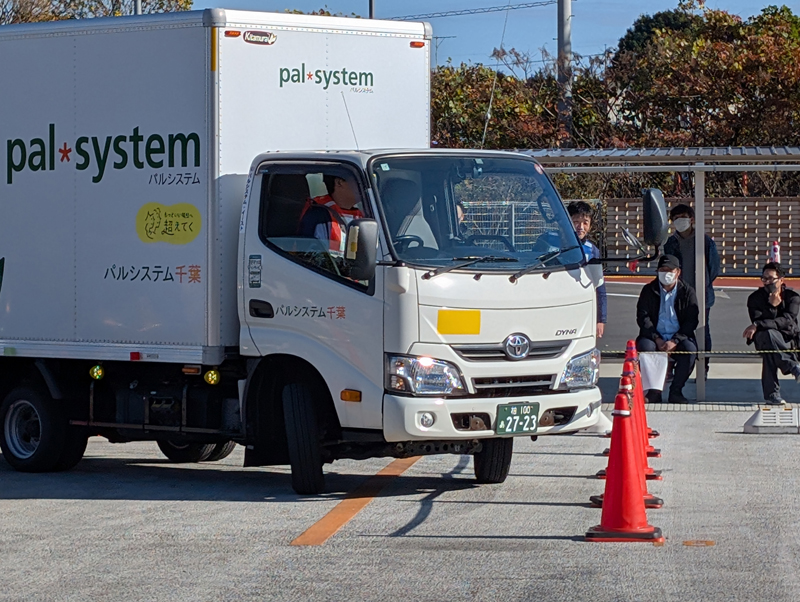 パルシステム/物流担う15営業所のドライバーら運転技術競う 20251202pal2 - パルシステム/物流担う15営業所のドライバーら運転技術競う