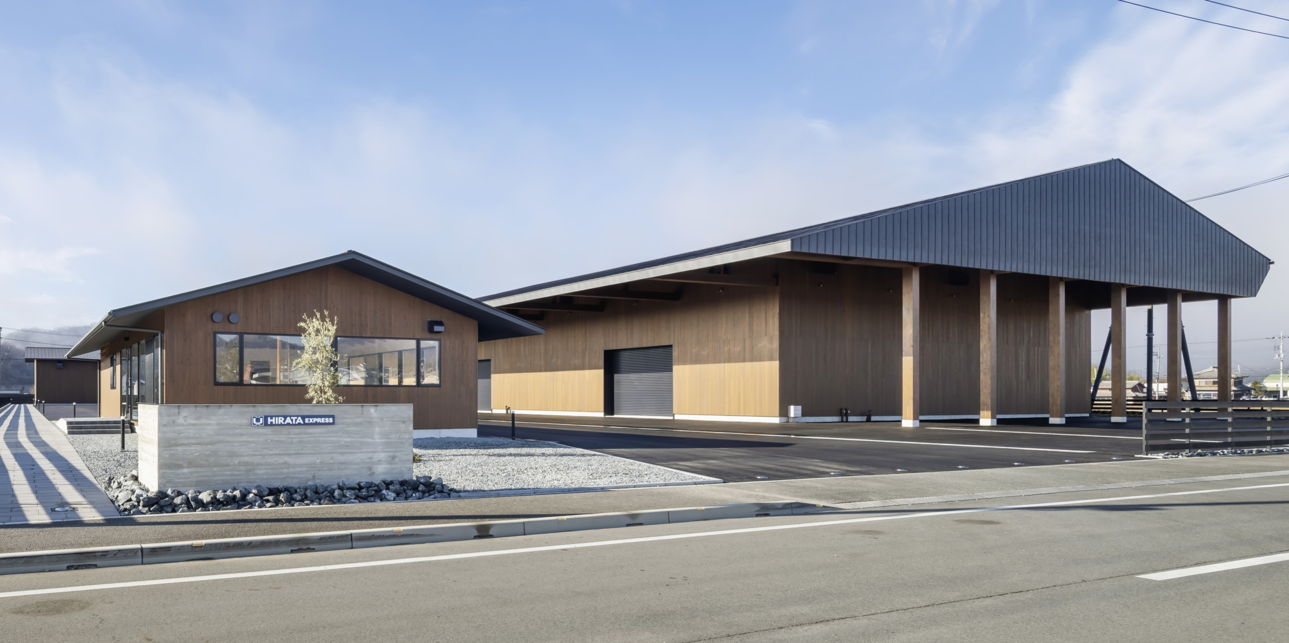 平田運輸/兵庫県加西市に地域協創型物流拠点「KASAI SUSTAINABLE BASE」竣工 20260227hi01 - 平田運輸/兵庫県加西市に地域協創型物流拠点「KASAI SUSTAINABLE BASE」竣工