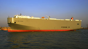 20110119kawasa - 川崎重工／6200台積み自動車運搬船を引渡し