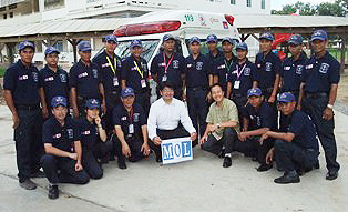 20110826mol - 商船三井／医療用の車両・機器の無償輸送でカンボジア政府より表彰