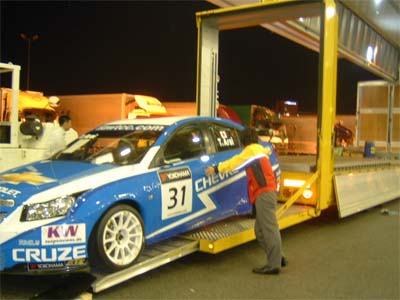 20111027dhl - DHL／世界ツーリングカー選手権のロジスティクスサポート提供