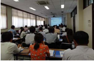 20111202kokudo1 - 国交省／日カンボジア物流ワークショップ、物流産業育成参考に